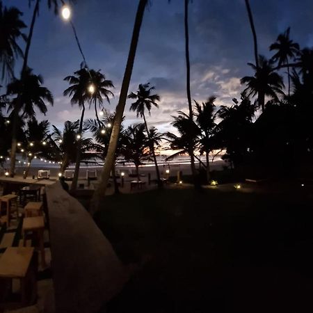Dickwella Beach Exterior foto