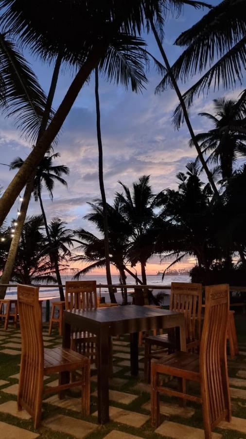 Dickwella Beach Exterior foto