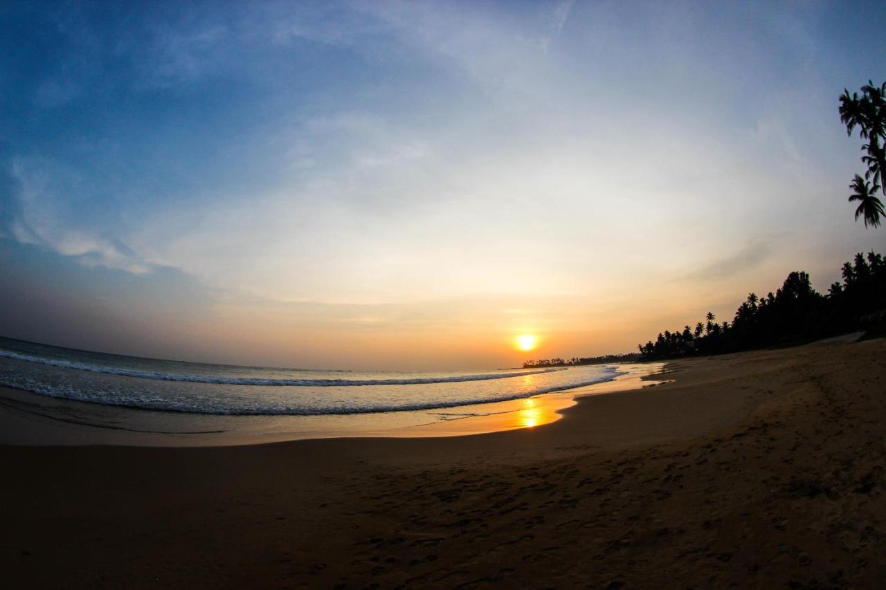 Dickwella Beach Exterior foto